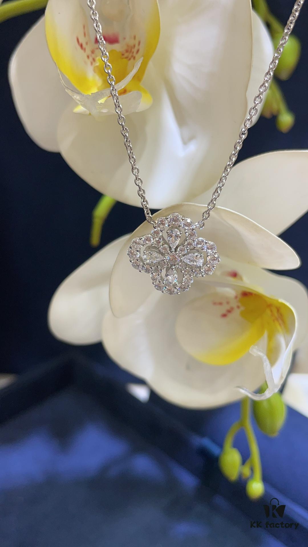 Harry Winston New Arrival Loop Luxury Four-Leaf Clover Sparkling Diamond Necklace