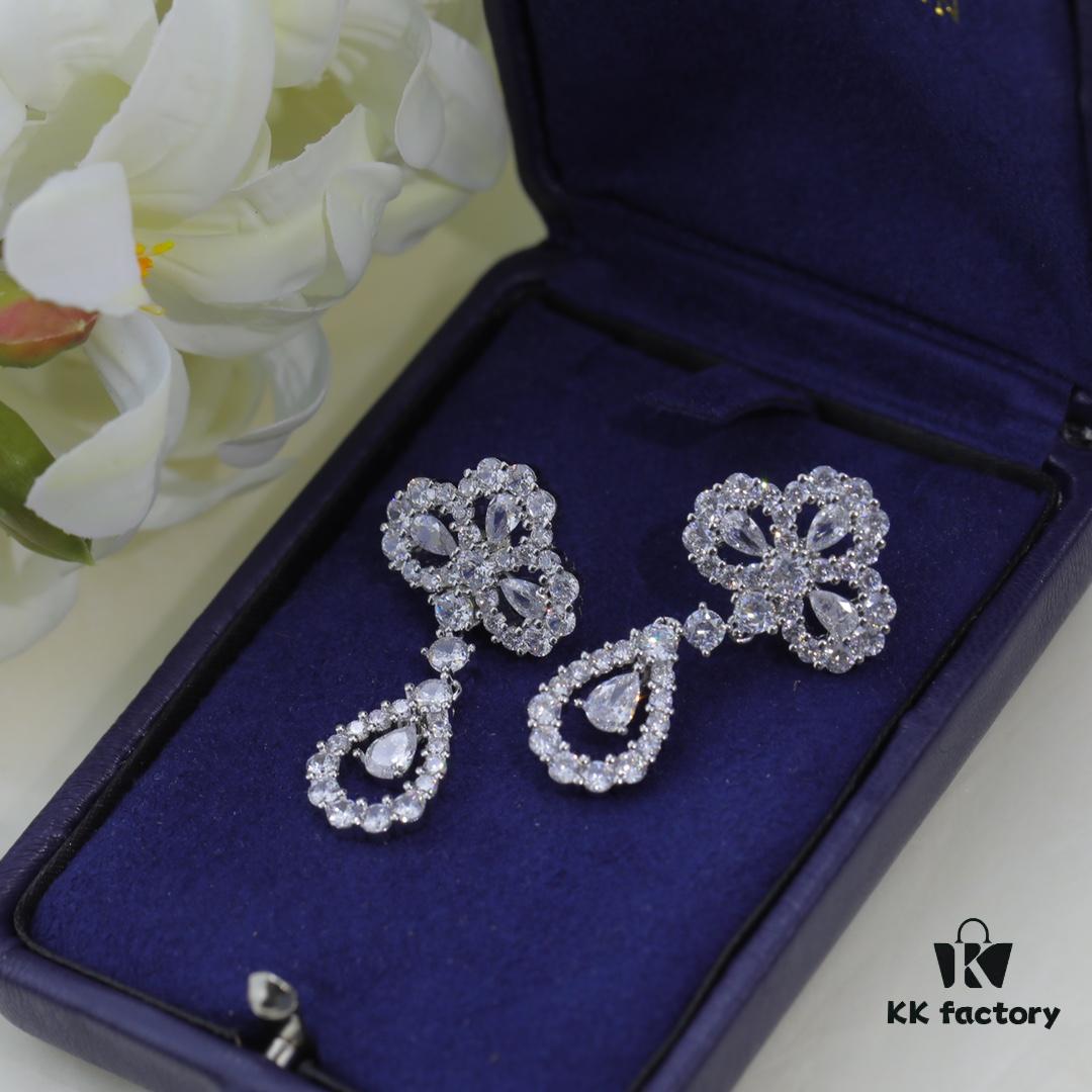 69301c4a12f62673a6fad2e7 Harry Winston Classic Clover Full Diamond Stud Earrings, Exquisitely Crafted, Identical to Original Design, Worn by Celebrities, Stunningly Beautiful, Luxurious and Elegant