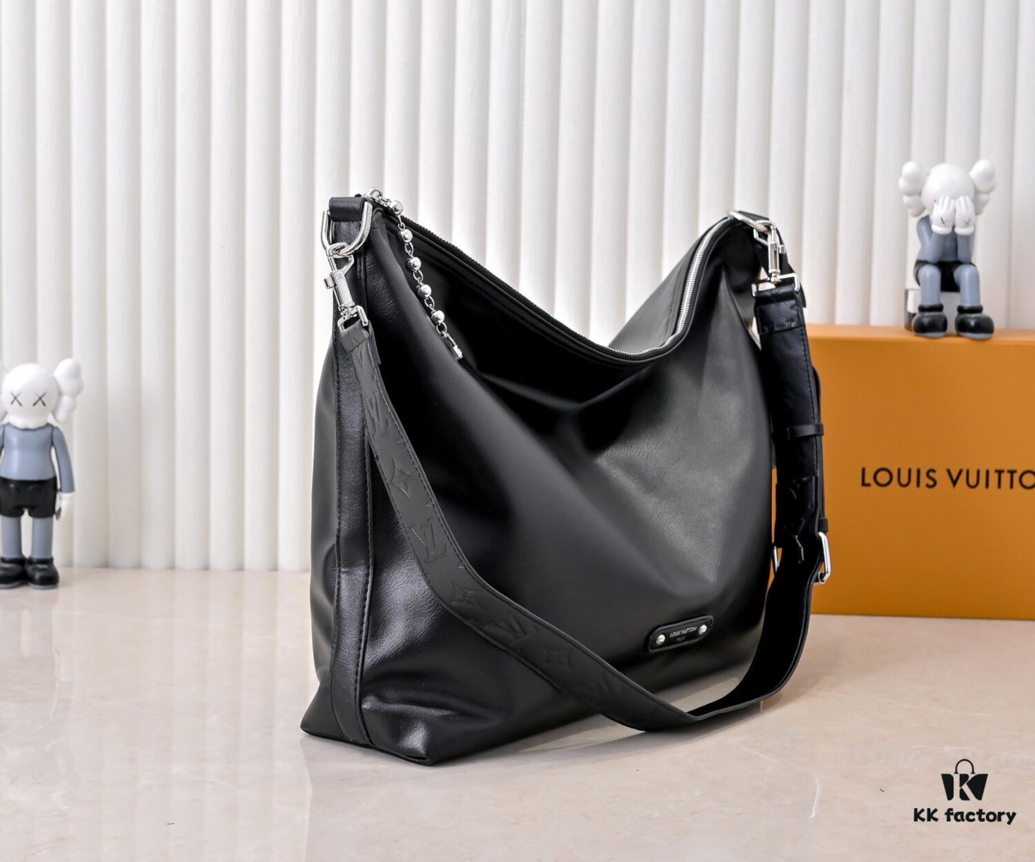 LV METIS Handbag M14018 M13986