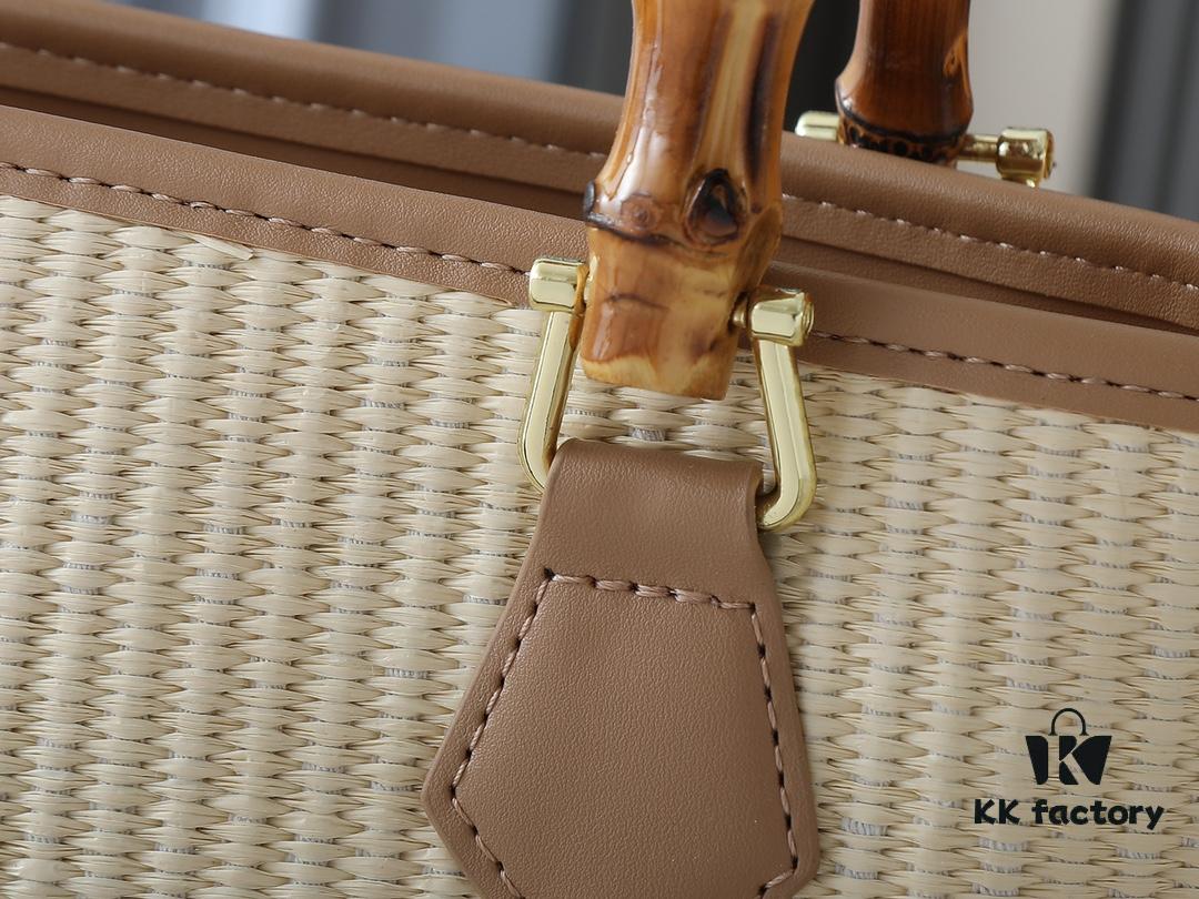 6930208812f62673a6fad77f Upgraded Original M66588 Wallet On Chain Handbag from Louis Vuitton LV Bloom Collection
