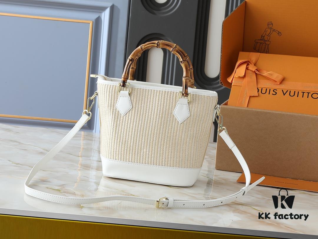 693020af12f62673a6fad7b2 Upgraded Original M66588 Wallet On Chain Handbag from Louis Vuitton LV Bloom Collection