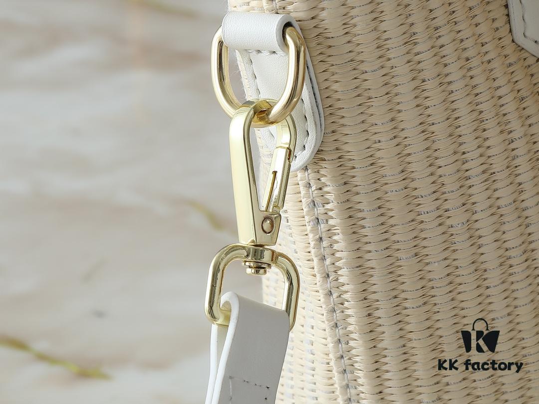 693020b012f62673a6fad7b4 Upgraded Original M66588 Wallet On Chain Handbag from Louis Vuitton LV Bloom Collection