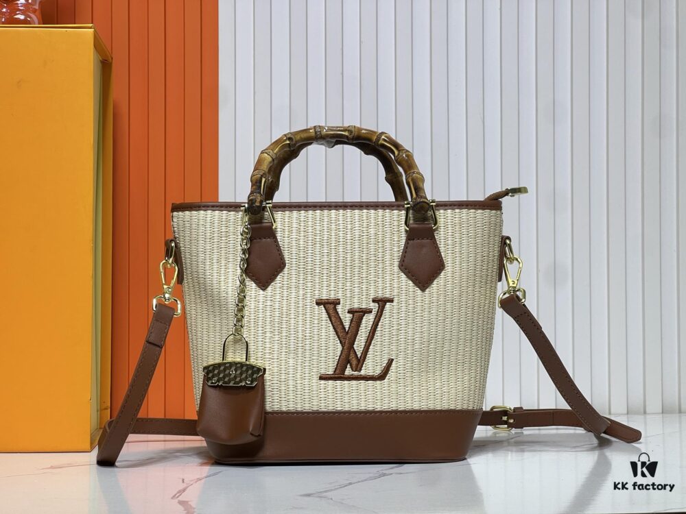 693020e312f62673a6fad7f9 Upgraded Original 66588 Wallet On Chain Handbag from Louis Vuitton LV Bloom Collection