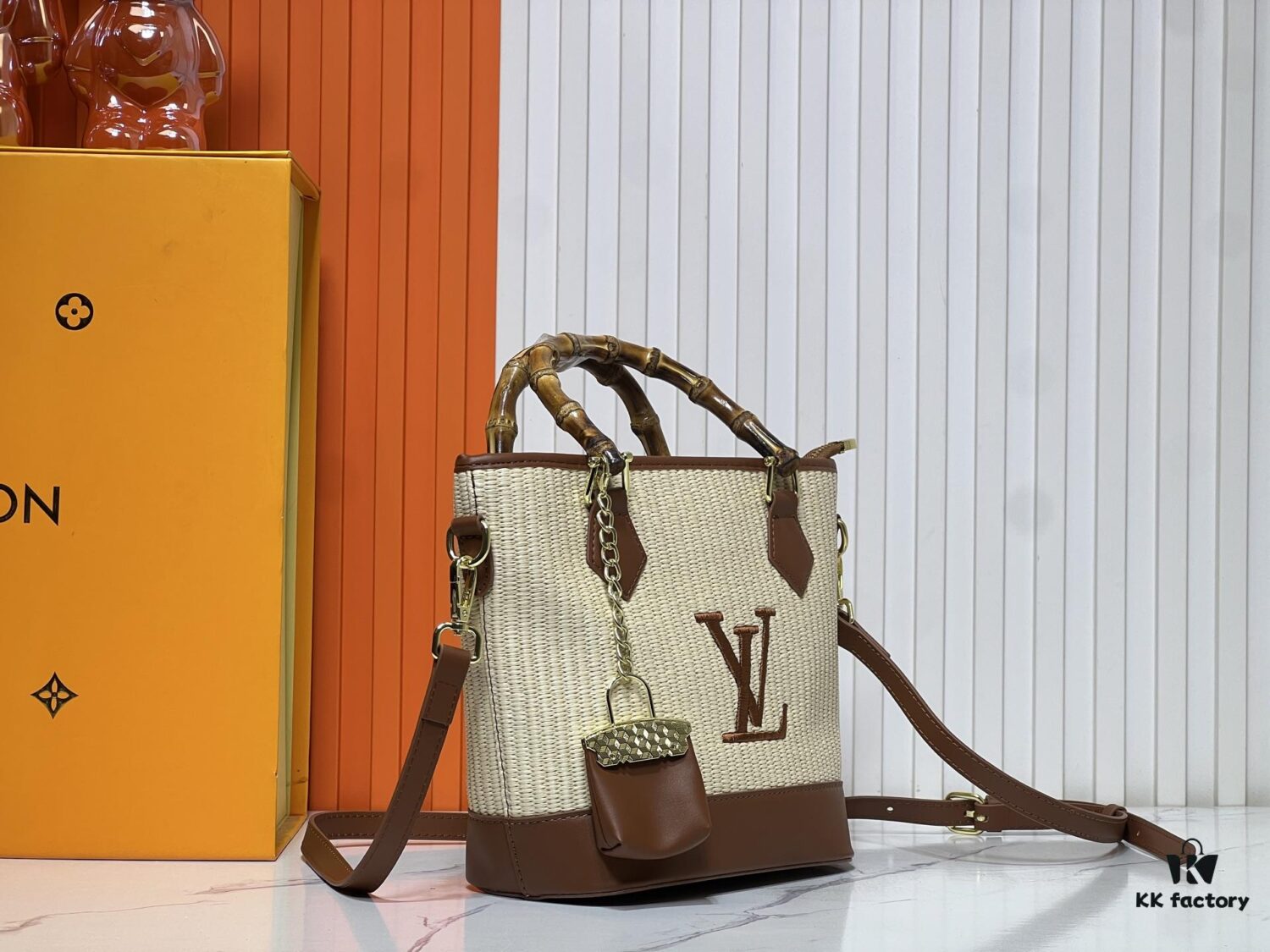 693020e812f62673a6fad7fd Upgraded Original 66588 Wallet On Chain Handbag from Louis Vuitton LV Bloom Collection