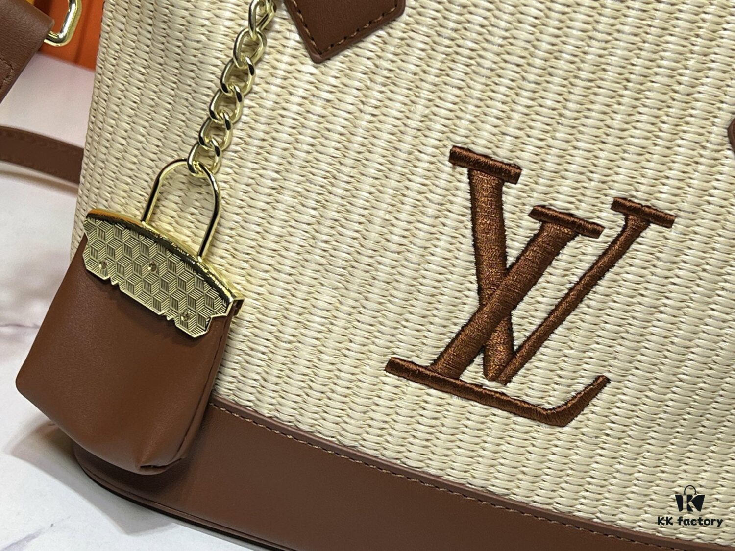 693020e812f62673a6fad7fe Upgraded Original 66588 Wallet On Chain Handbag from Louis Vuitton LV Bloom Collection