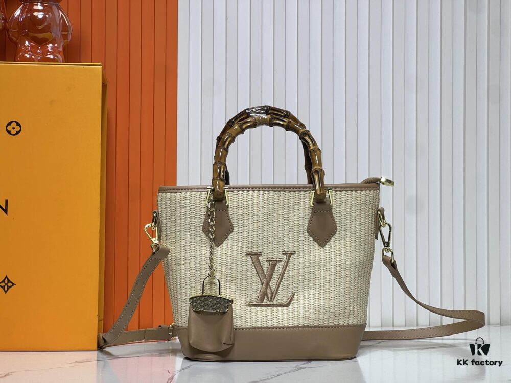 693020f312f62673a6fad80a Upgraded Original 66588 Wallet On Chain Handbag from Louis Vuitton LV Bloom Collection