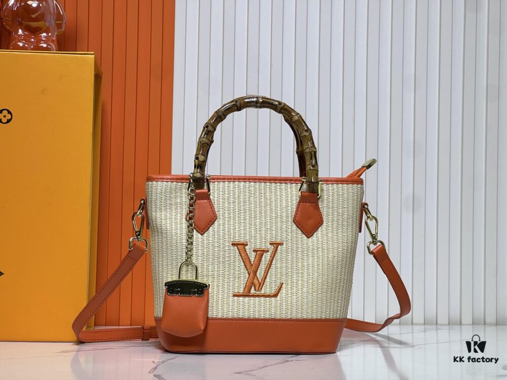 6930210312f62673a6fad81a Upgraded Original 66588 Wallet On Chain Handbag from Louis Vuitton LV Bloom Collection