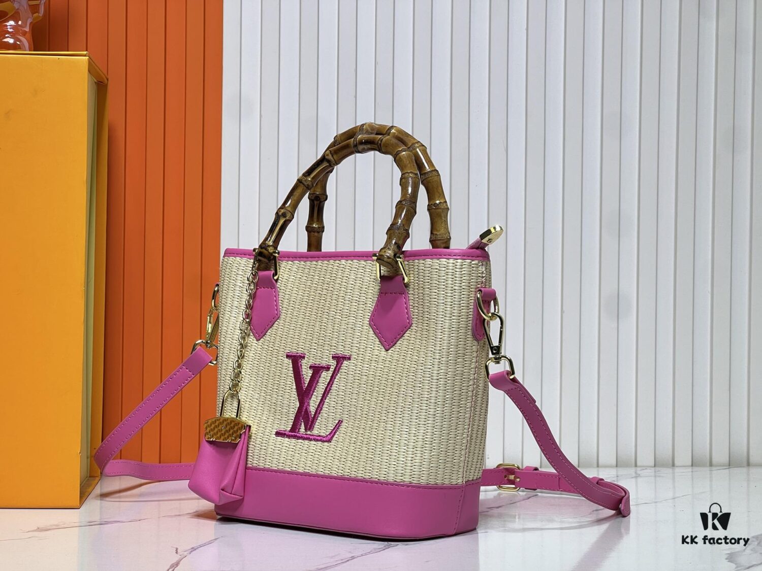 6930210d12f62673a6fad826 Upgraded Original 66588 Wallet On Chain Handbag from Louis Vuitton LV Bloom Collection