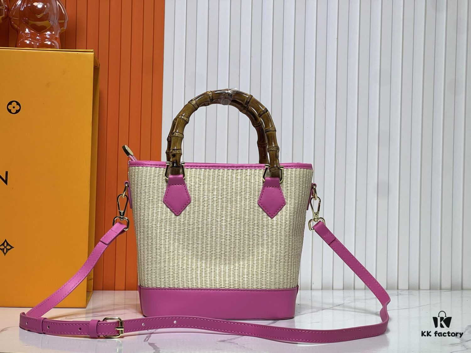 6930211012f62673a6fad828 Upgraded Original 66588 Wallet On Chain Handbag from Louis Vuitton LV Bloom Collection