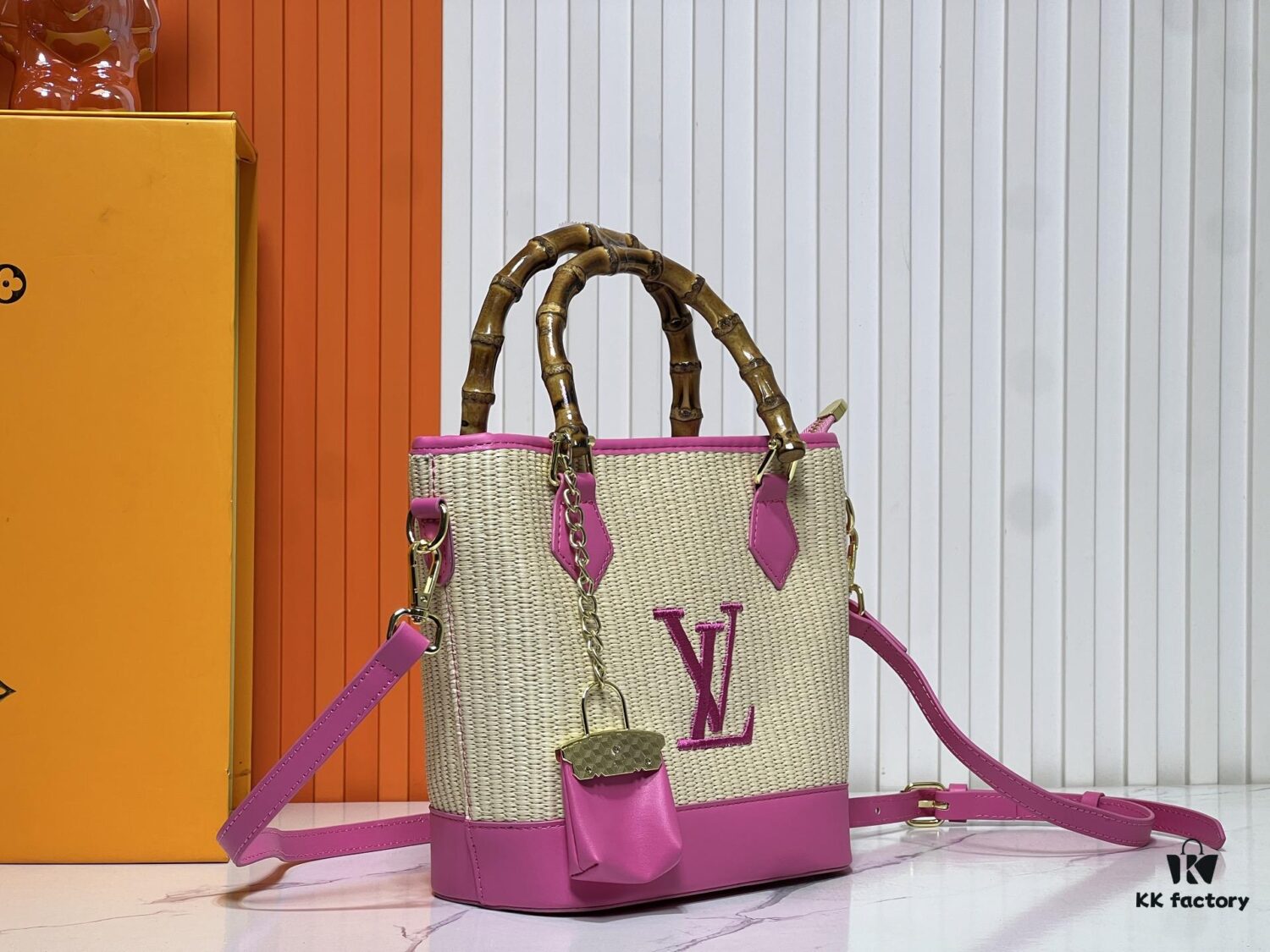 6930211112f62673a6fad829 Upgraded Original 66588 Wallet On Chain Handbag from Louis Vuitton LV Bloom Collection