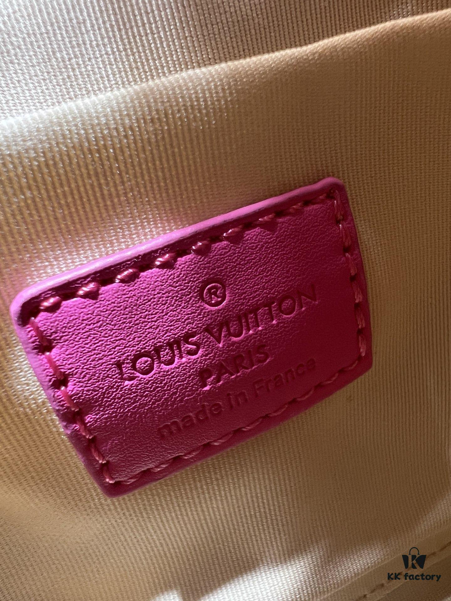 6930211312f62673a6fad82d Upgraded Original 66588 Wallet On Chain Handbag from Louis Vuitton LV Bloom Collection