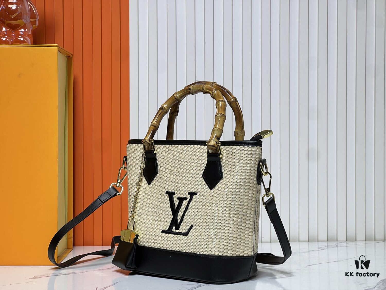 6930211712f62673a6fad830 Upgraded Original 66588 Wallet On Chain Handbag from Louis Vuitton LV Bloom Collection