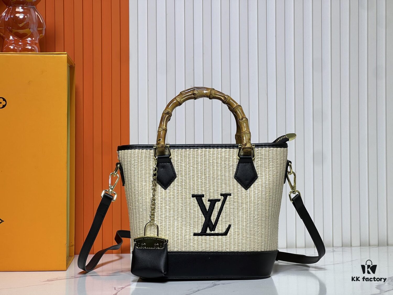 6930211b12f62673a6fad835 Upgraded Original 66588 Wallet On Chain Handbag from Louis Vuitton LV Bloom Collection