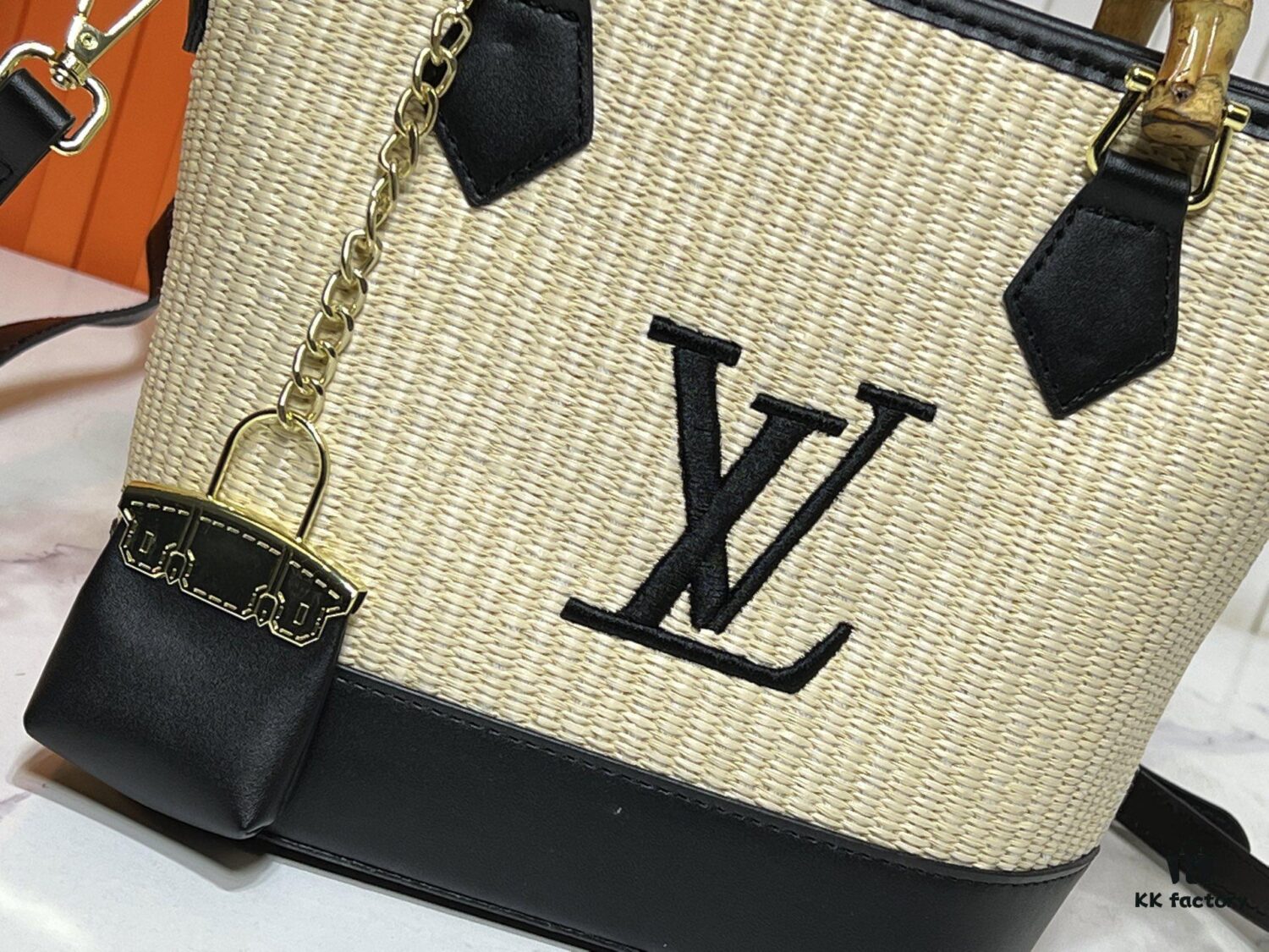 6930212512f62673a6fad83f Upgraded Original 66588 Wallet On Chain Handbag from Louis Vuitton LV Bloom Collection