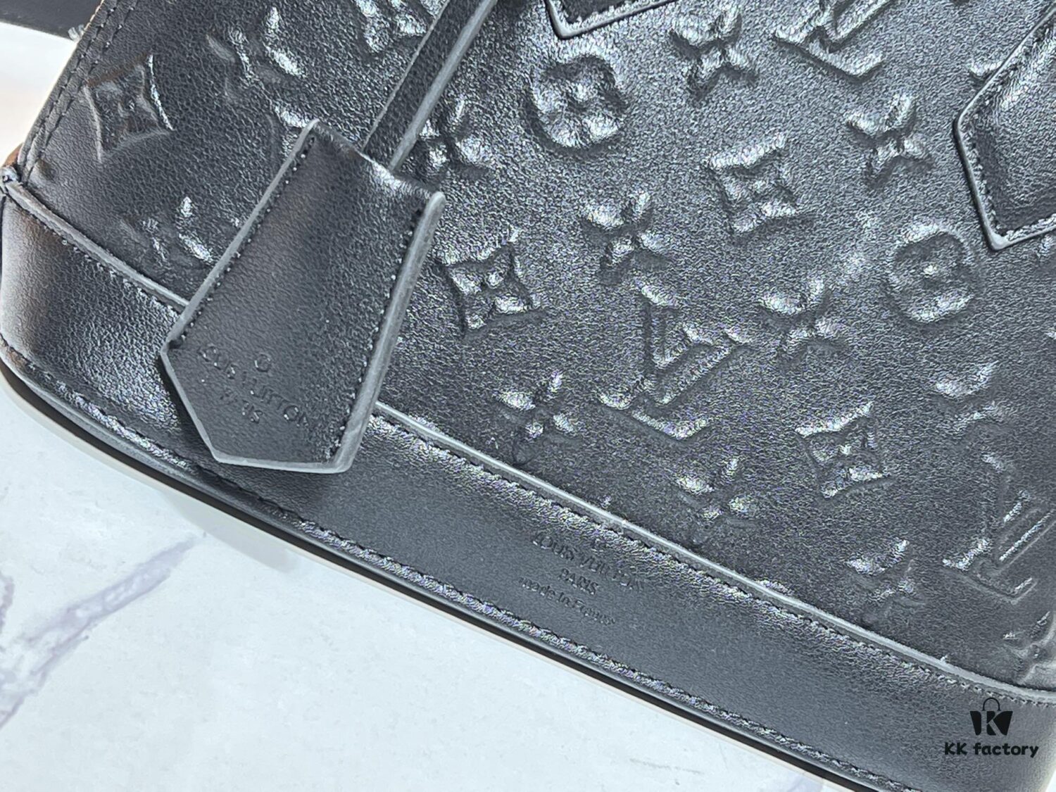 6930216512f62673a6fad890 Black Relief M53152 M90611 M82717 Louis Vuitton Alma Bridge Bag