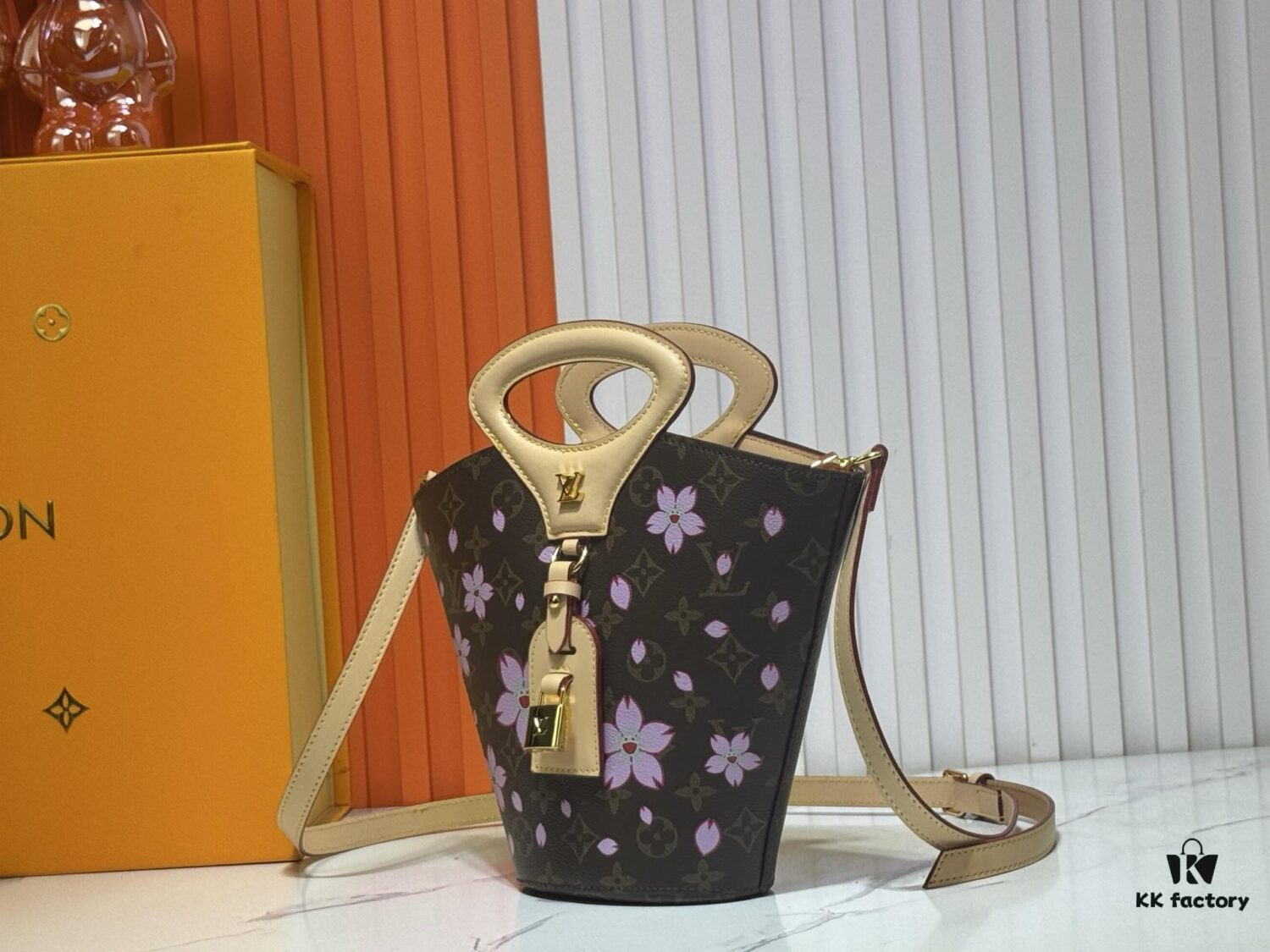 6930216f12f62673a6fad89a Upgraded Original M14680 Nicolas Ghesquière Presents the Rivage BB Bag from the 2025 Spring-Summer Collection