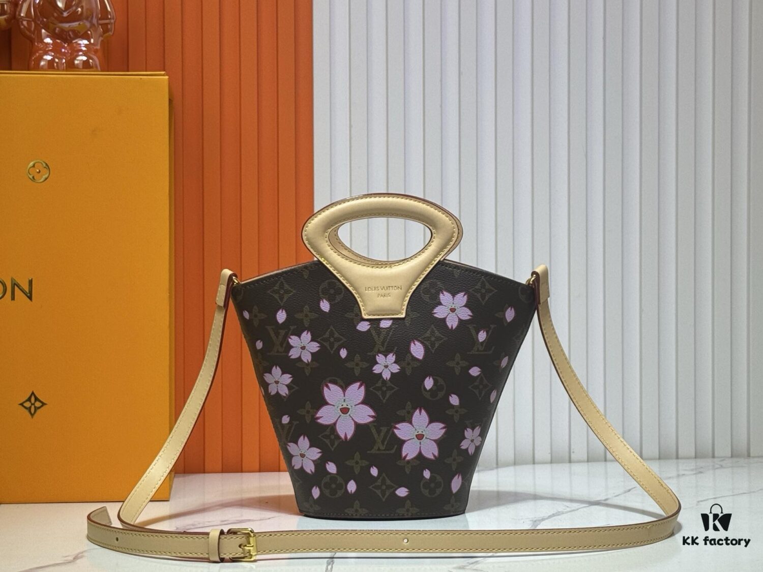 6930216f12f62673a6fad89b Upgraded Original M14680 Nicolas Ghesquière Presents the Rivage BB Bag from the 2025 Spring-Summer Collection