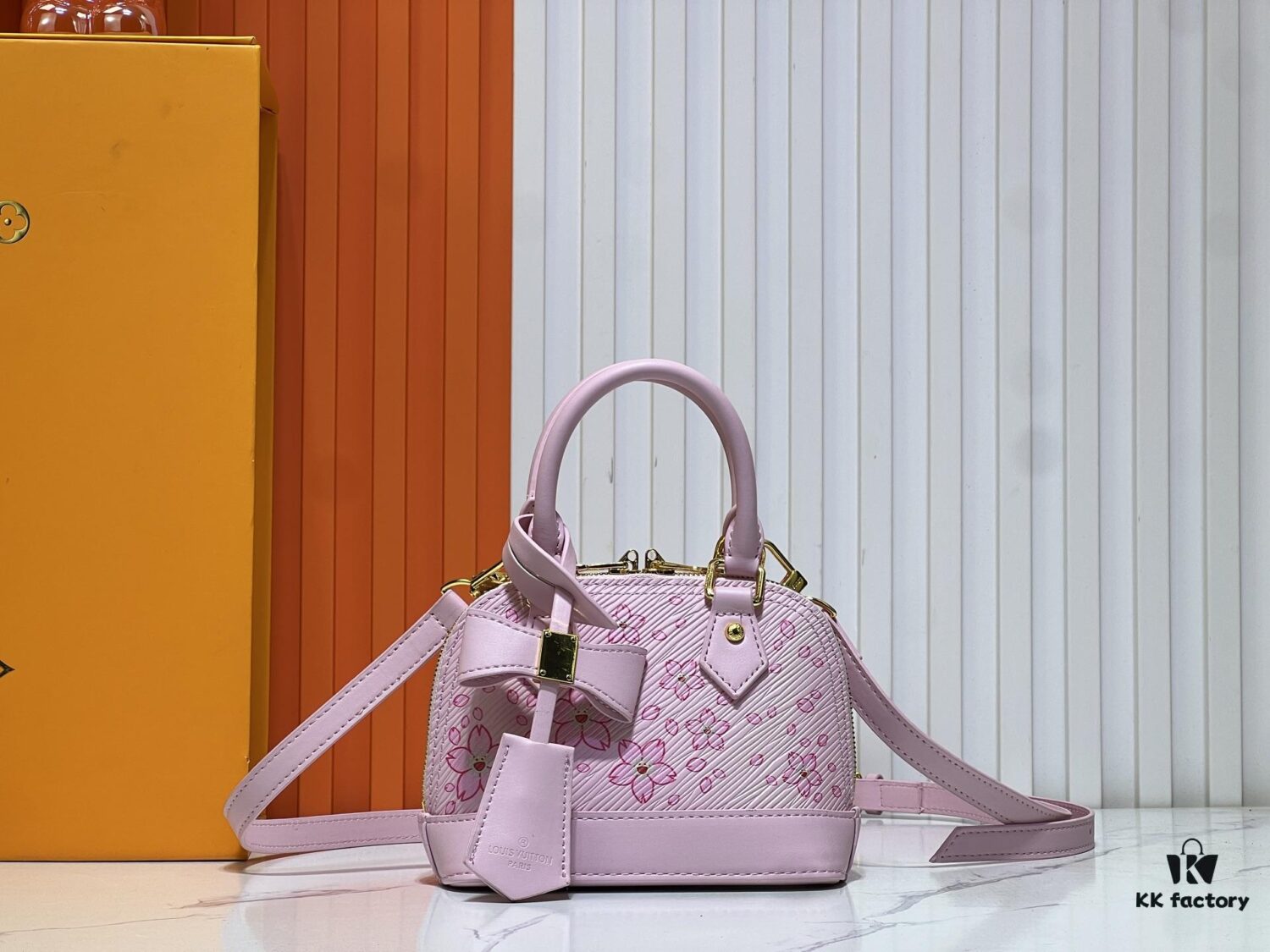 6930217b12f62673a6fad8a7 Murakami Takashi Cherry Blossom M13104 M53152 M13670 Louis Vuitton Alma Bag