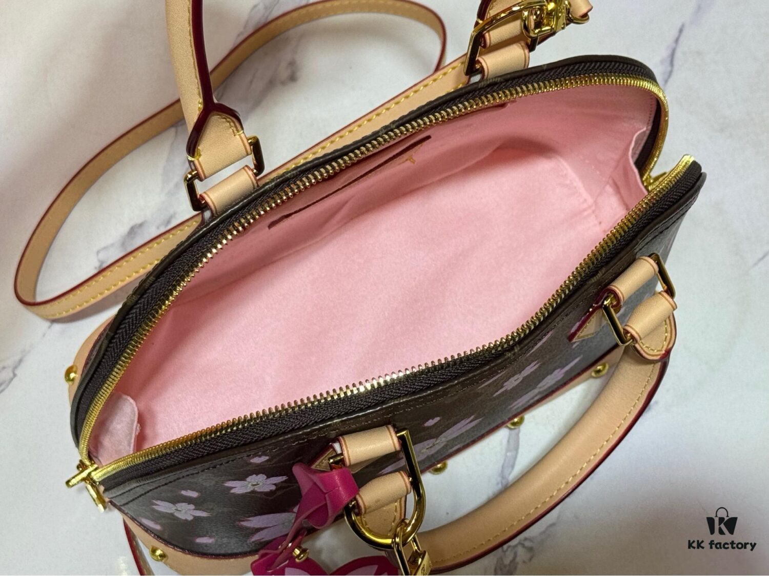 6930217b12f62673a6fad8a9 Takashi Murakami Cherry Blossom M13104, M53152, M13670 Louis Vuitton Alma Bag