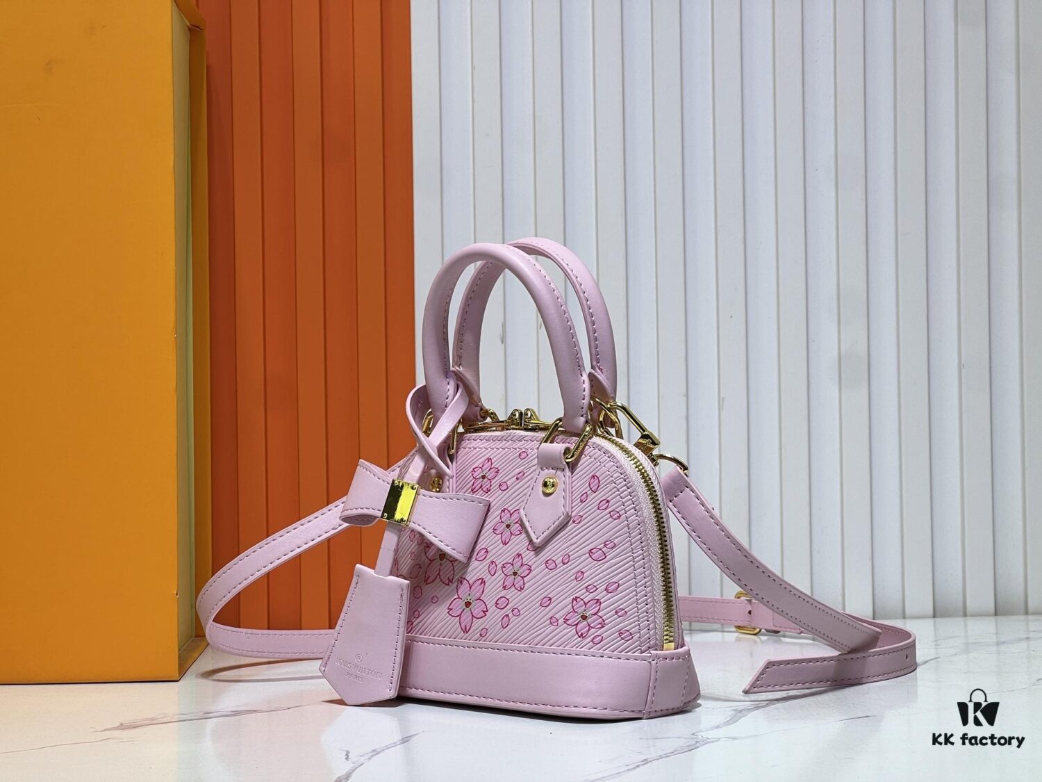 6930217c12f62673a6fad8ac Murakami Takashi Cherry Blossom M13104 M53152 M13670 Louis Vuitton Alma Bag