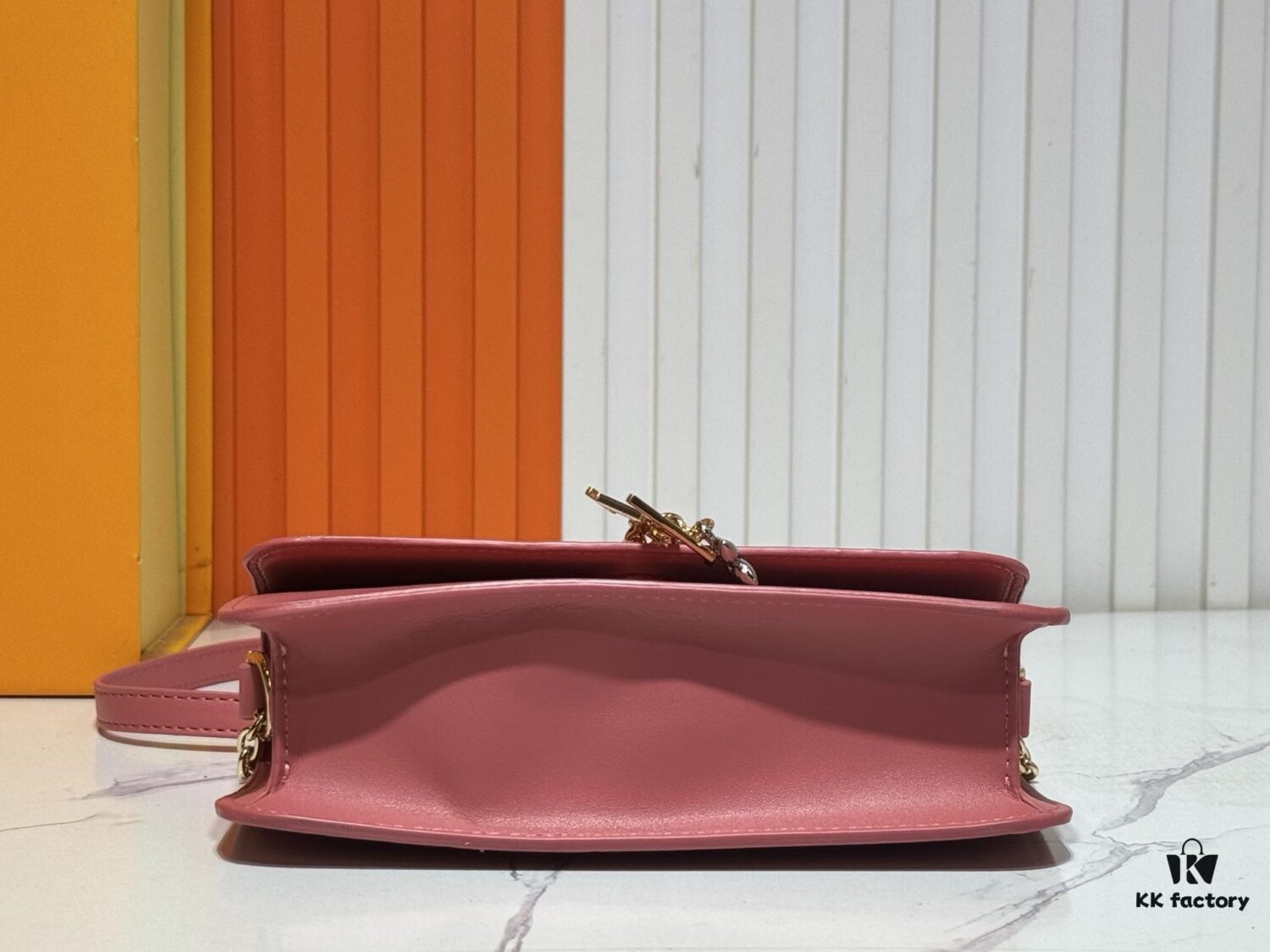 Wallet On Chain Handbag M14564