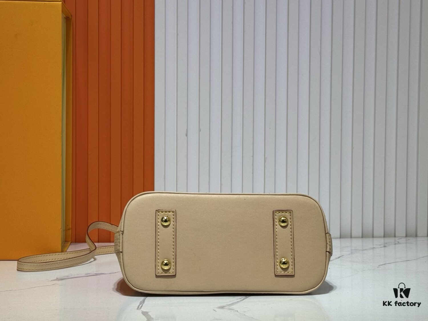693021aa12f62673a6fad8e0 Upgraded N41221 Fige M53152 Reading Glasses This Charming Alma BB Bag Inspired by Louis Vuitton's Classic 1934 Design