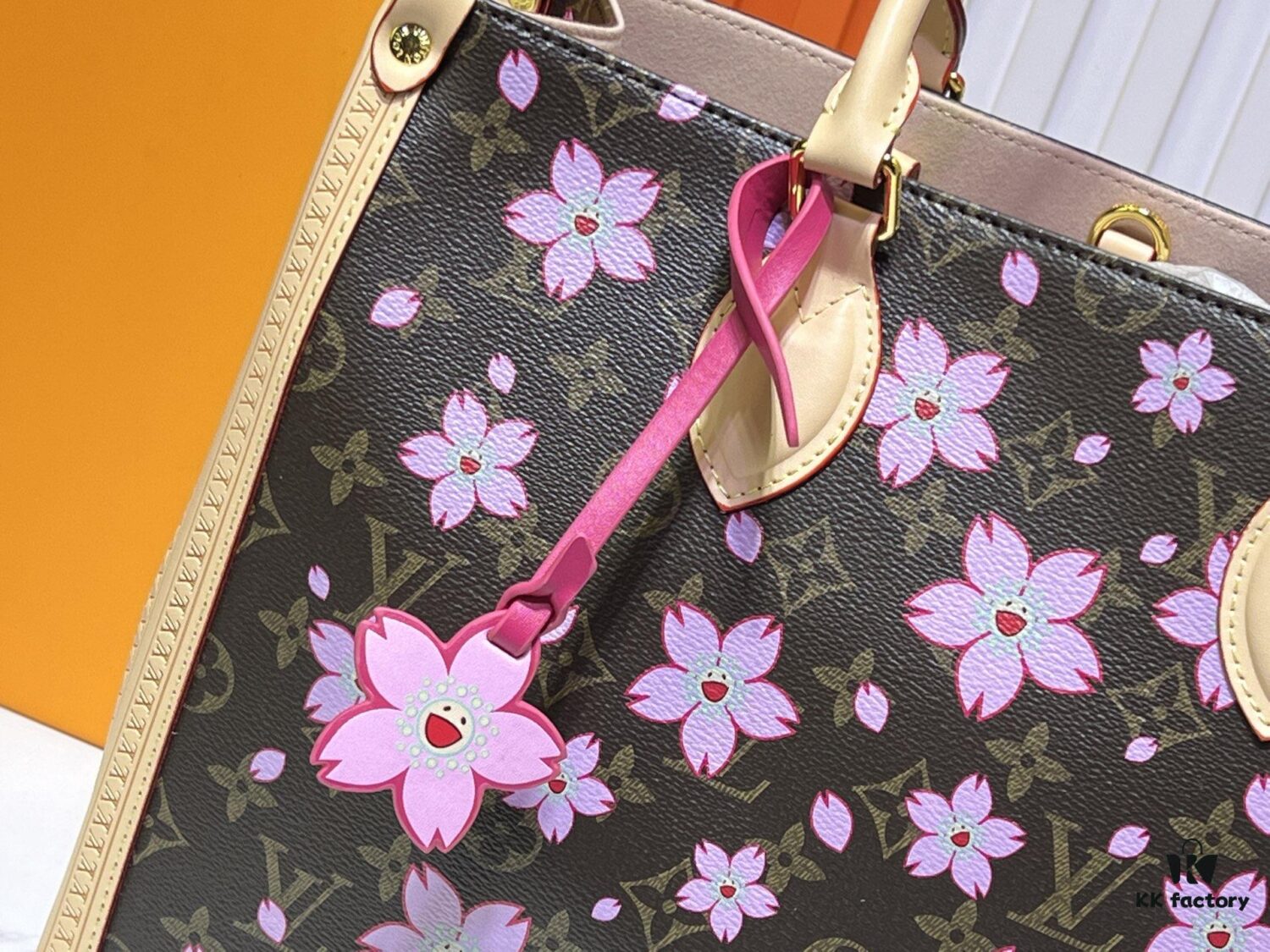 693021e112f62673a6fad922 Upgraded Original M13079 Louis Vuitton x Takashi Murakami Cherry Blossom Re-Edition Collection OnTheGo MM Handbag