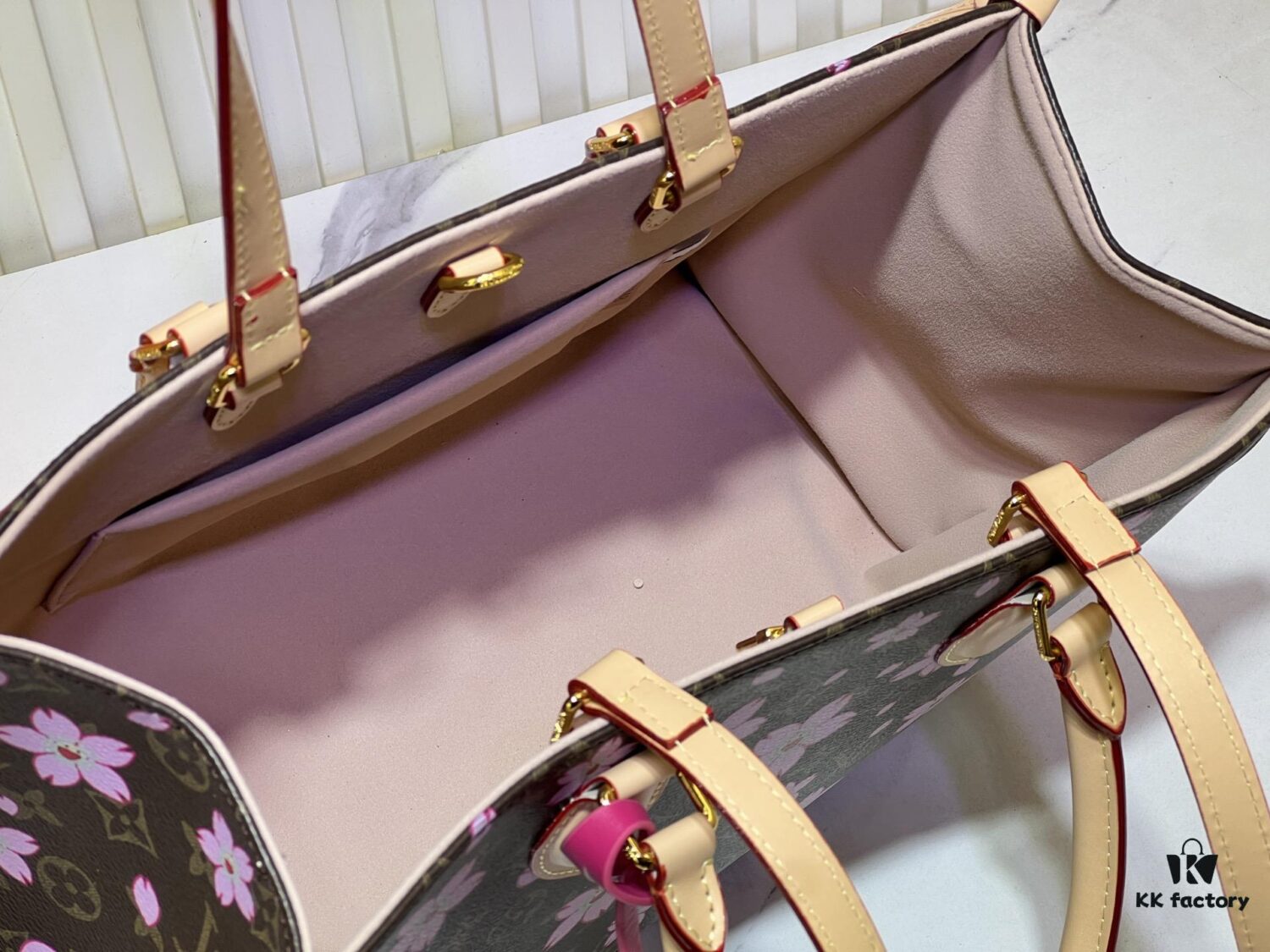693021e612f62673a6fad928 Upgraded Original M13079 Louis Vuitton x Takashi Murakami Cherry Blossom Re-Edition Collection OnTheGo MM Handbag