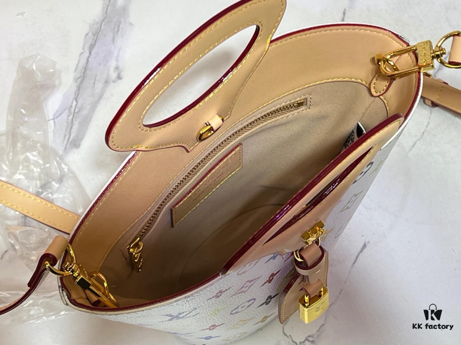 6930228512f62673a6fad9c1 Upgraded Original M1468 Nicolas Ghesquière Presents the Rivage BB Bag from the 2025 Spring-Summer Collection