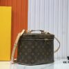 6930228712f62673a6fad9c2 Upgraded Original ✨M42265 This elegant toiletry bag, inspired by the iconic Nice pouch, is a stylish choice for carrying essential beauty items. The hidden zip pocket inside the flap is perfect for storing particularly valuable personal belongings.
