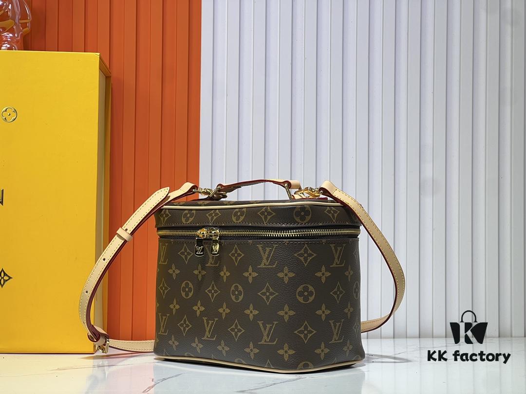 6930229512f62673a6fad9ce Upgraded Original ✨M42265 This elegant toiletry bag, inspired by the iconic Nice pouch, is a stylish choice for carrying essential beauty items. The hidden zip pocket inside the flap is perfect for storing particularly valuable personal belongings.