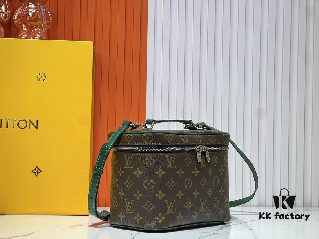 693022aa12f62673a6fad9dc Upgraded Original ✨M42265 This elegant toiletry bag, inspired by the iconic Nice pouch, is a stylish choice for carrying essential beauty items. The concealed zip pocket inside the flap provides secure storage for particularly valuable personal belongings.