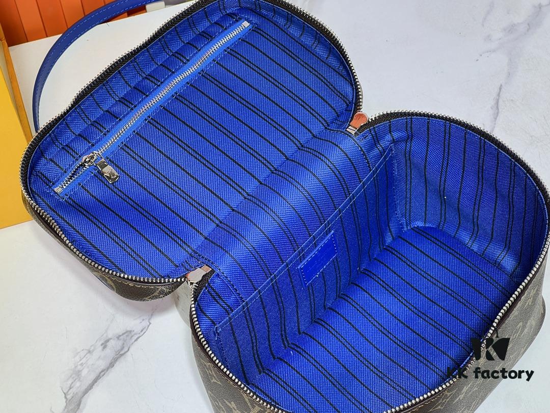 693022c312f62673a6fad9ec Upgraded Original ✨M42265 This elegant toiletry bag, inspired by the iconic Nice pouch, is a stylish choice for carrying essential beauty items. The hidden zip pocket inside the flap provides secure storage for particularly valuable personal belongings.