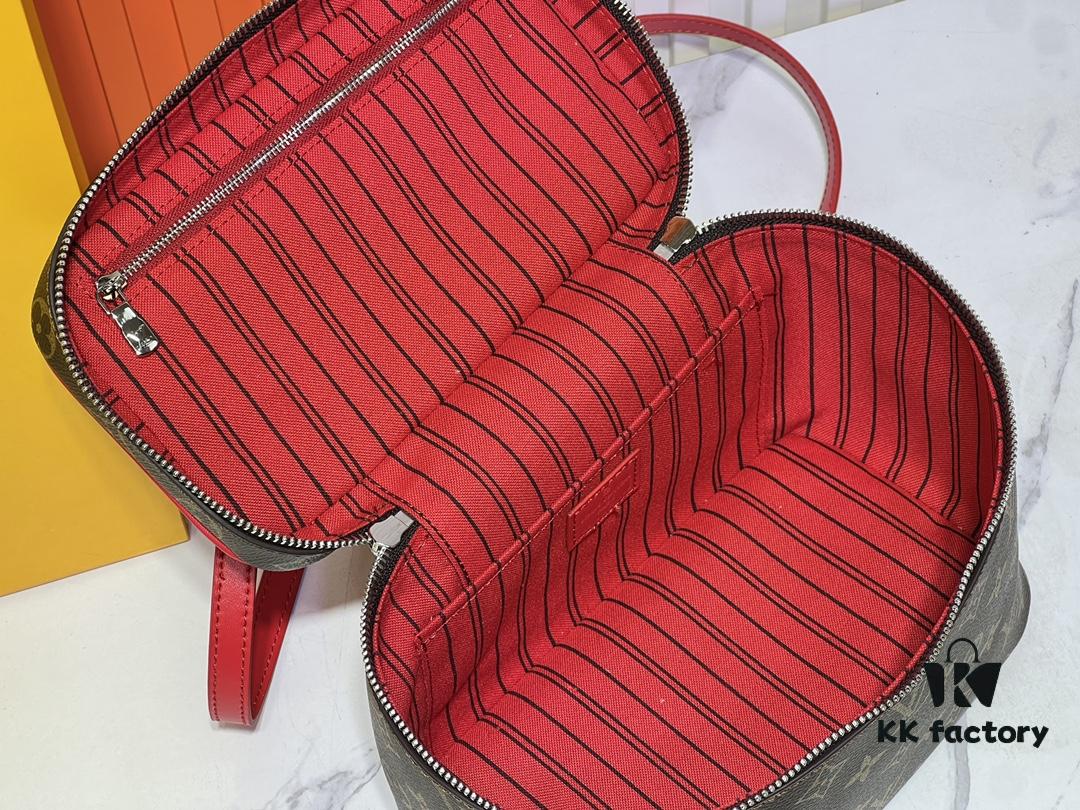 693022ce12f62673a6fad9f2 Upgraded Original ✨M42265 This elegant toiletry bag, inspired by the iconic Nice pouch, is a stylish choice for carrying essential beauty items. The hidden zip pocket on the inside of the flap provides secure storage for particularly valuable personal belongings.