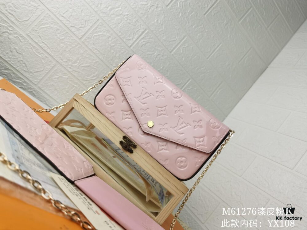 6930237612f62673a6fada83 Replica High-Quality Full Steel Hardware Embossed Patent Leather Louis Vuitton Felicie Handbag