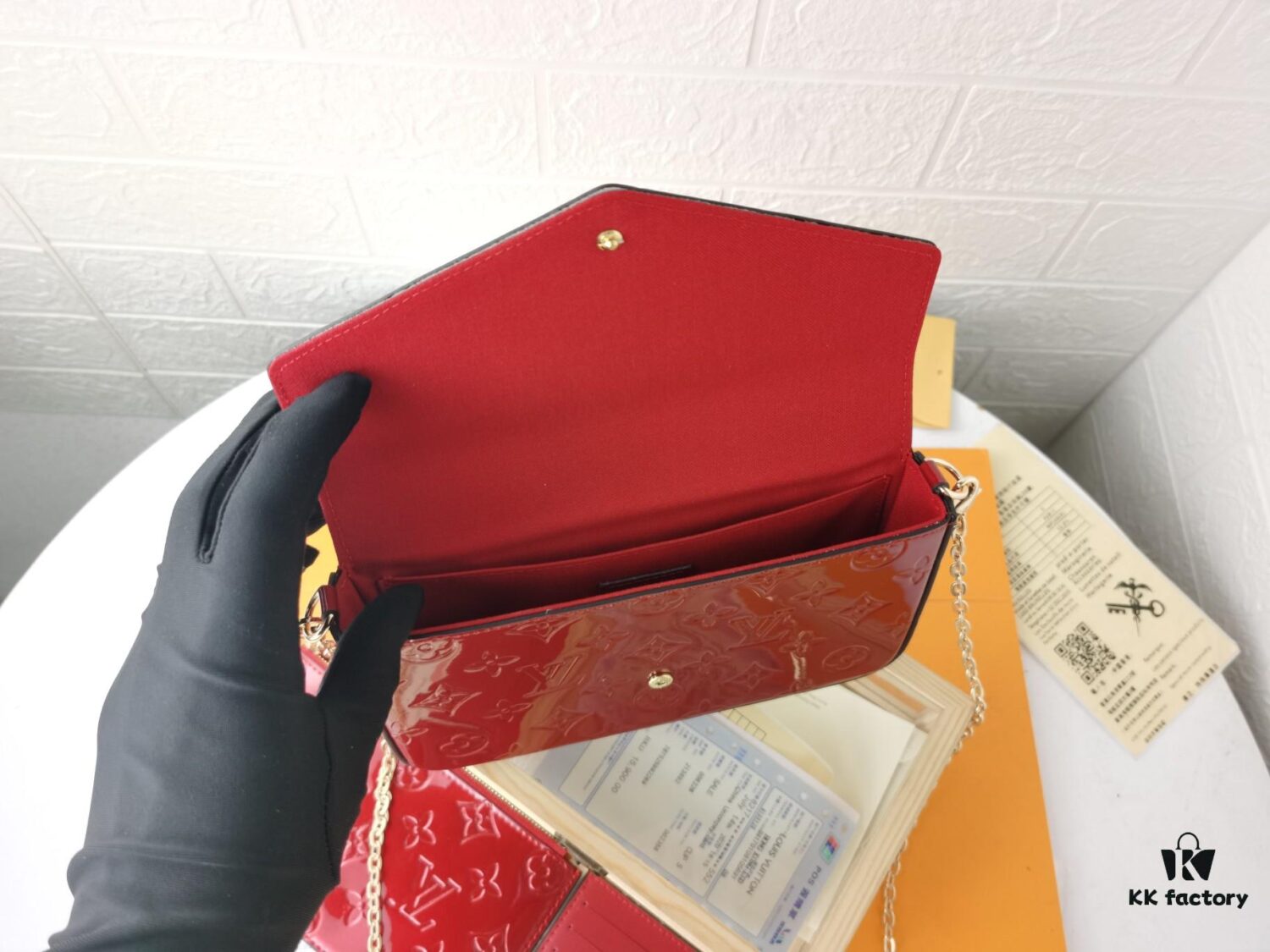 693023a812f62673a6fadaaa Replica High-Quality Full Steel Hardware Embossed Patent Leather Louis Vuitton Felicie Handbag