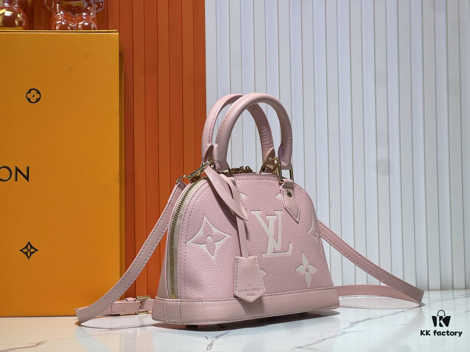 M53152 M13670 Louis Vuitton Alma BB Handbag