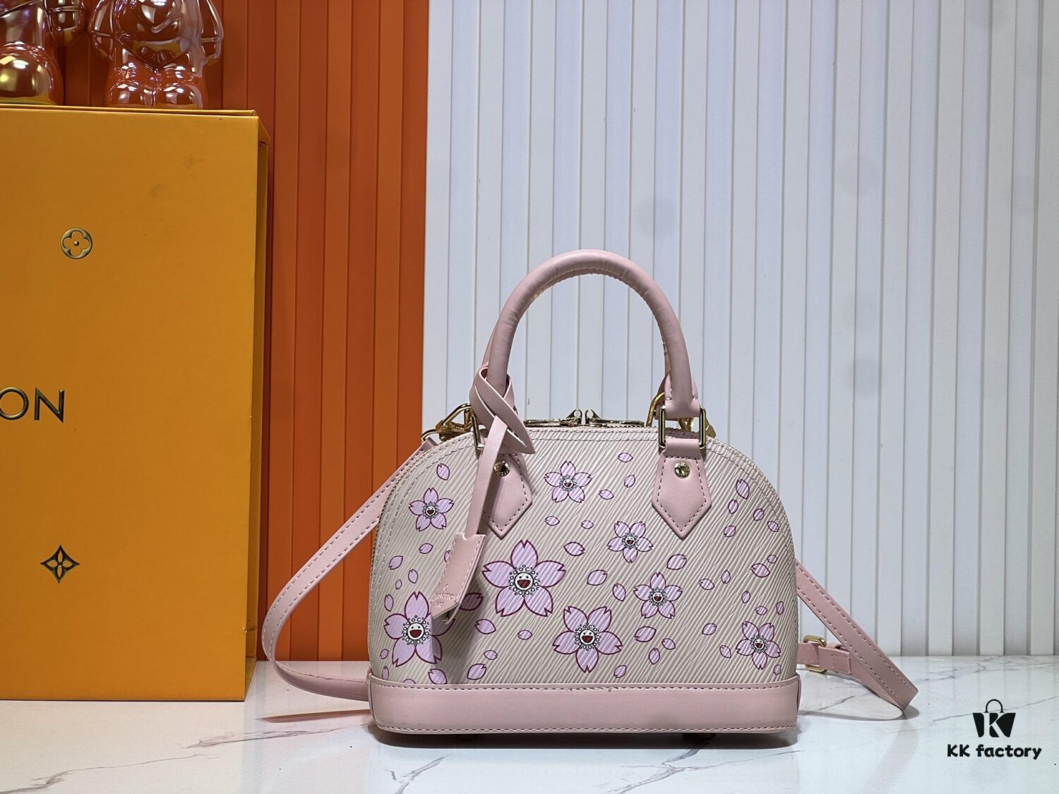 6930249312f62673a6fadbb6 Takashi Murakami Cherry Blossom, M13104, M53152, M13670, Louis Vuitton Alma Bag