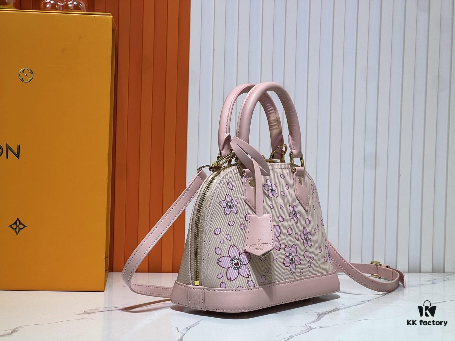6930249412f62673a6fadbb8 Takashi Murakami Cherry Blossom, M13104, M53152, M13670, Louis Vuitton Alma Bag