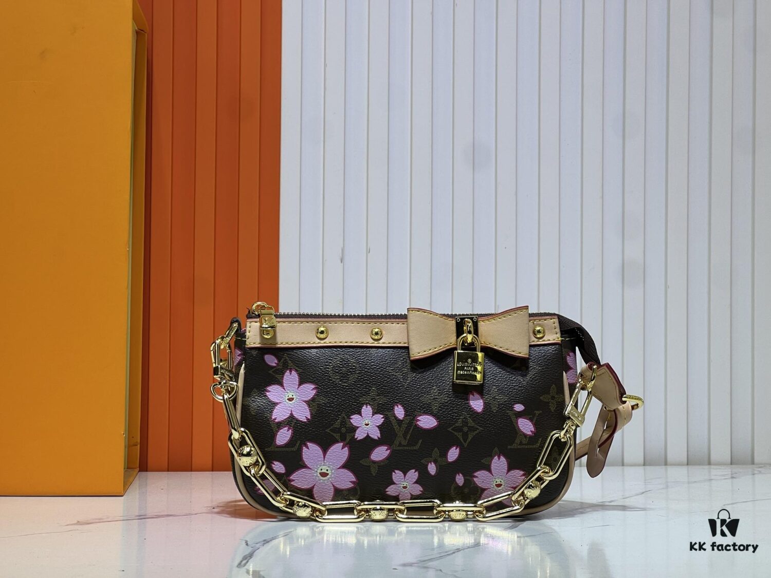 693024a412f62673a6fadbc4 M13666 Pochette Accessoires Bag