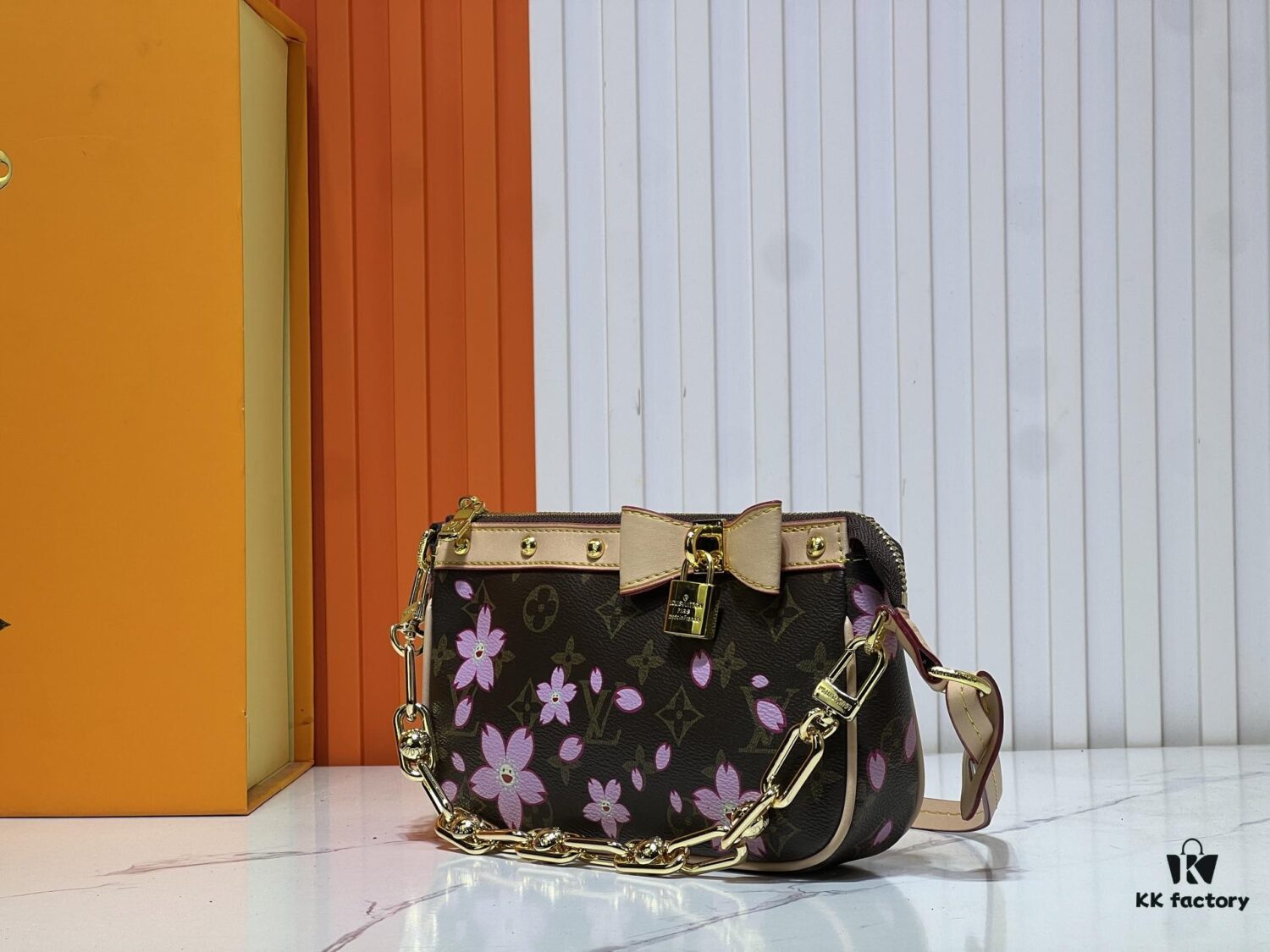 693024a712f62673a6fadbc6 M13666 Pochette Accessoires Bag