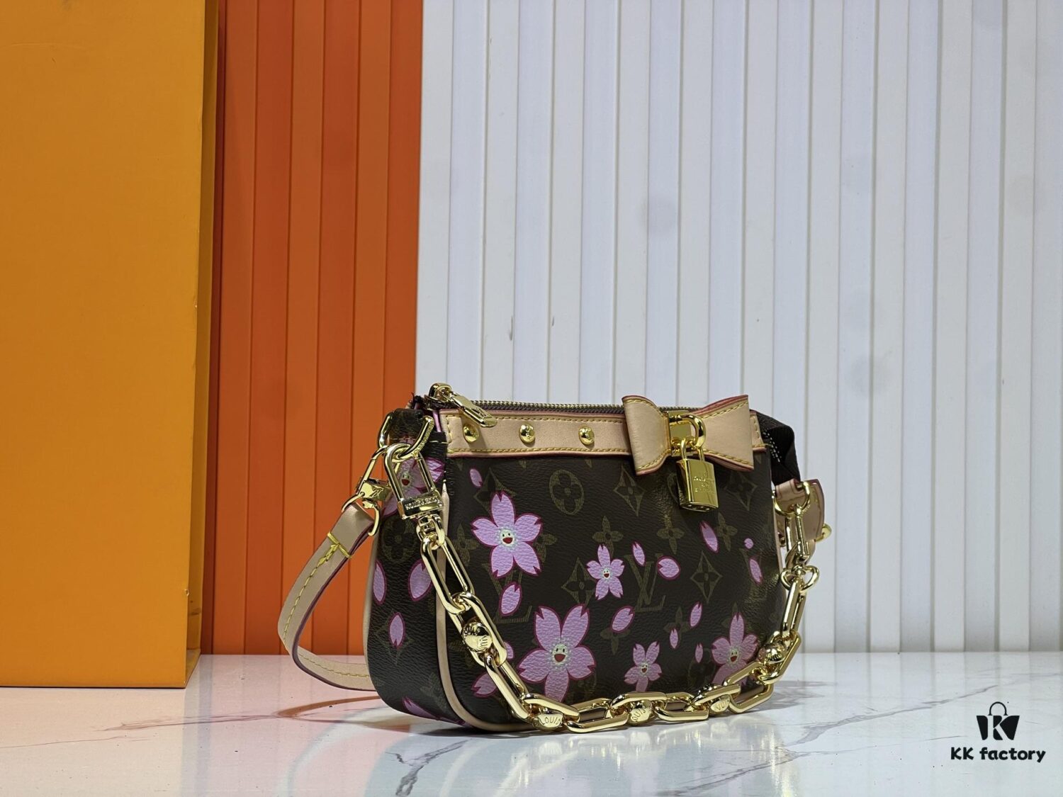 693024ab12f62673a6fadbca M13666 Pochette Accessoires Bag