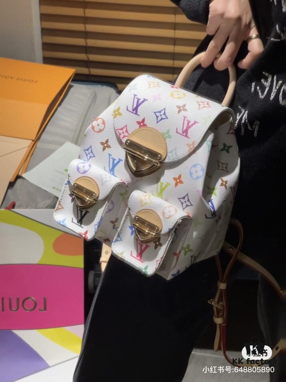 693024ad12f62673a6fadbcc VENICE Backpack M13081-M46836 White Multicolor (Takashi Murakami)