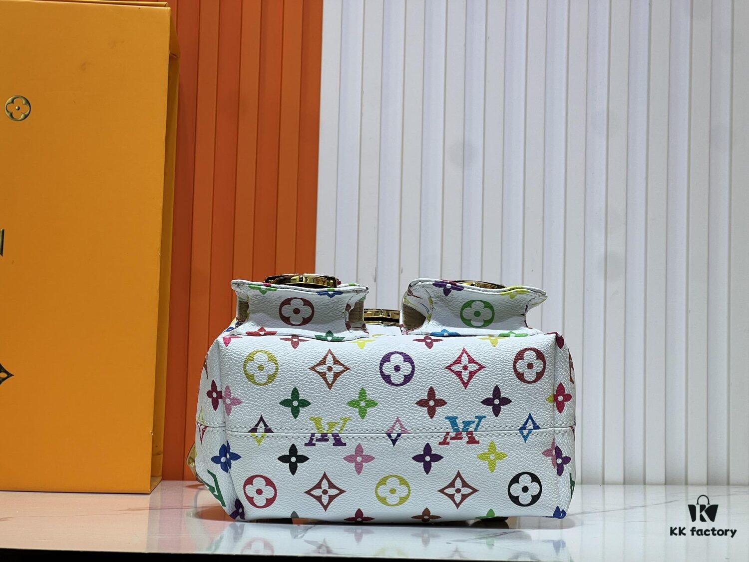 693024e012f62673a6fadbe6 VENICE Backpack M13081-M46836 White Multicolor (Takashi Murakami)