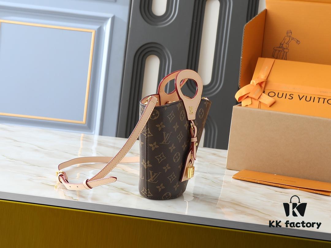 6930254f12f62673a6fadc56 Upgraded Original M1468 Nicolas Ghesquière Presents the Rivage BB Bag from the Louis Vuitton Spring-Summer 2025 Runway Collection