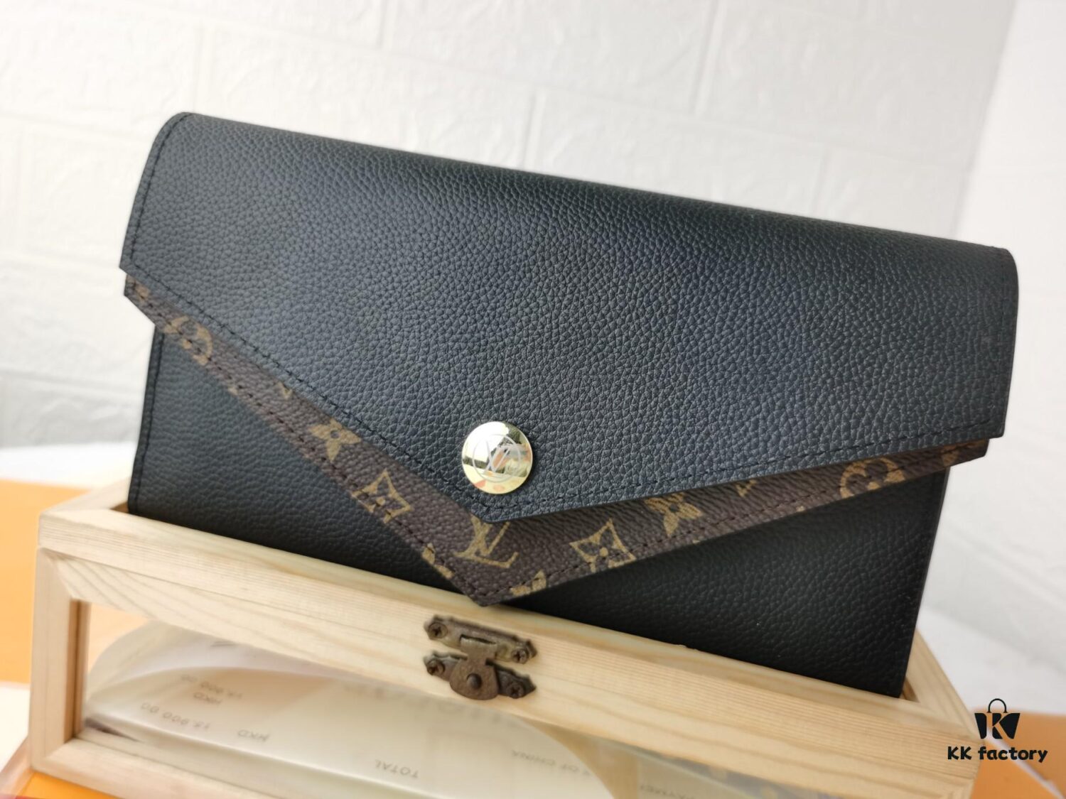 Top Quality Genuine 💎 [Real Photo, Original Background] M64317 Elegant Grained Calfskin with Iconic Monogram Canvas Wallet