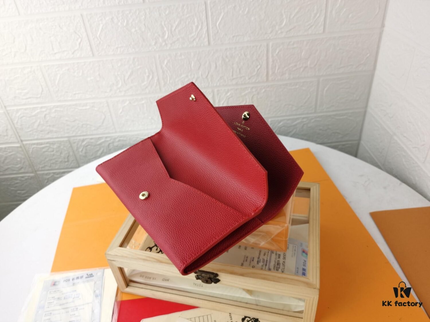 Top Original 💎 [Real Photo, Own Background] M64317 Fine-Grained Calfskin Leather with Iconic Monogram Canvas, This Trendy Wallet Stylishly Echoes Louis Vuitton's Double V Handbag Series