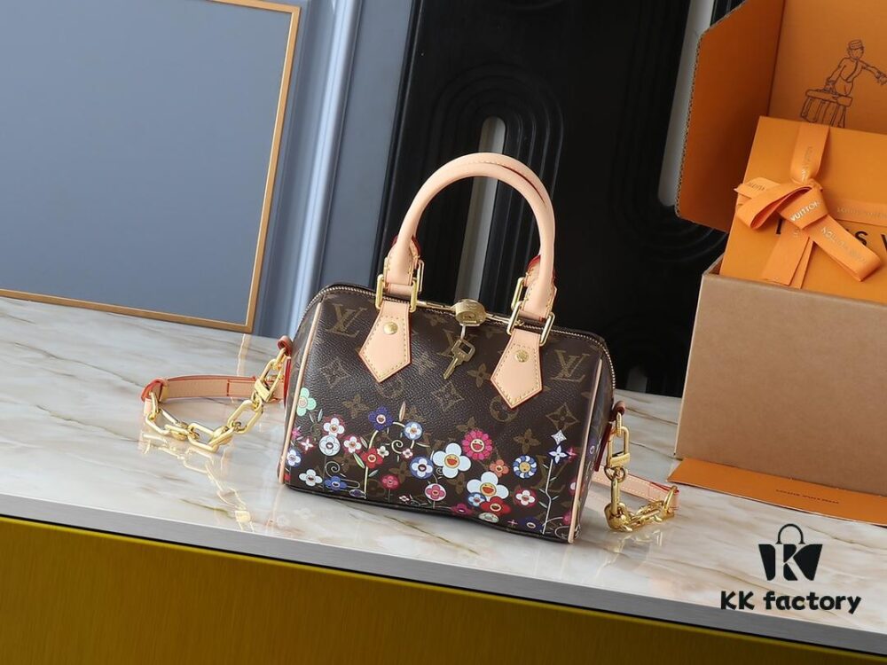 6930261b12f62673a6fadd15 Upgraded Original 🔥Authentic Hardware and Straps🔥 M14175 M46234 This Speedy Bandoulière 20 Handbag combines Monogram canvas with cowhide leather trims, expressing a fashionable flair through the vibrant elements of the Louis Vuitton x Takashi Murakami Re-Edition collection. The front and back reimagine the Monogram flower pattern based on Murakami's 'Superflat' art concept. A striking padlock adorns the zip closure, while Toron handles and a detachable, adjustable chain strap ensure comfortable carrying. Dimensions: 20.5 x 13.5 x 12.0 cm (L x H x W)