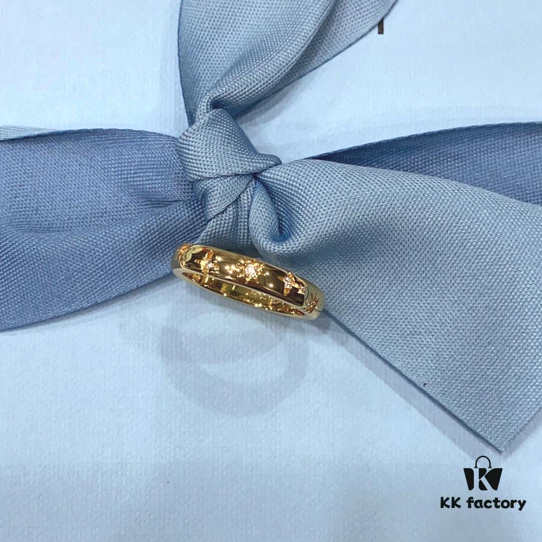 Wishing Star Light Ring by He Fang