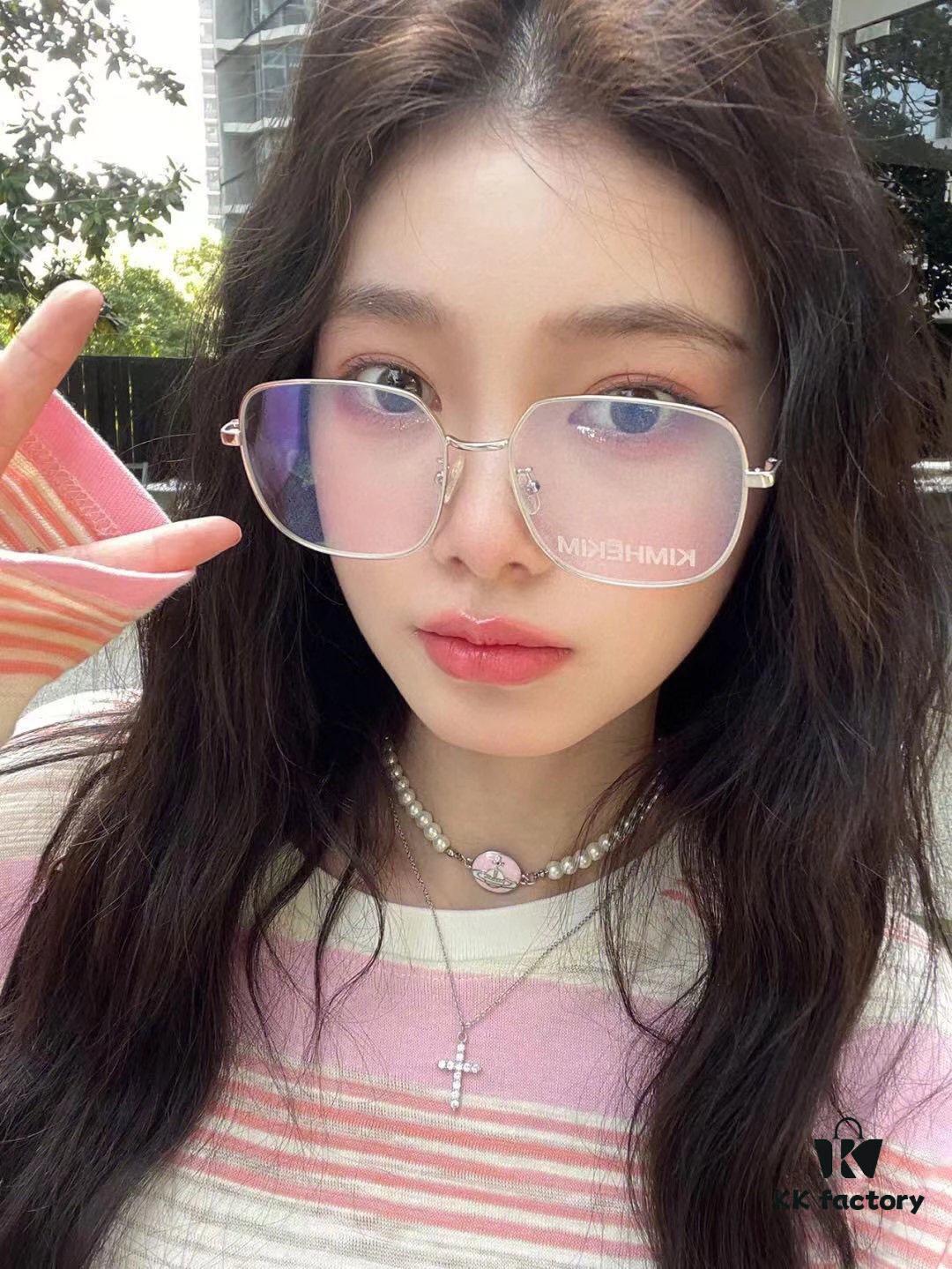693036d0f09edb6de4c4cce9 Lisa Celebrity Same Style Saturn Series Jewelry, Wearing It Makes You More Beautiful and Lucky